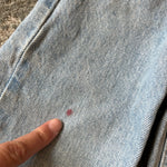 Load image into Gallery viewer, Vintage Levi's 550 Relaxed Fit Slim Orange Tab Jeans 4T
