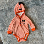 Load image into Gallery viewer, Little Me Halloween Pumpkin Set 9 Months
