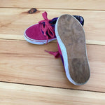 Load image into Gallery viewer, Vintage OshKosh B'gosh Girls Sneakers 8.5
