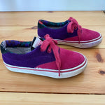 Load image into Gallery viewer, Vintage OshKosh B'gosh Girls Sneakers 8.5
