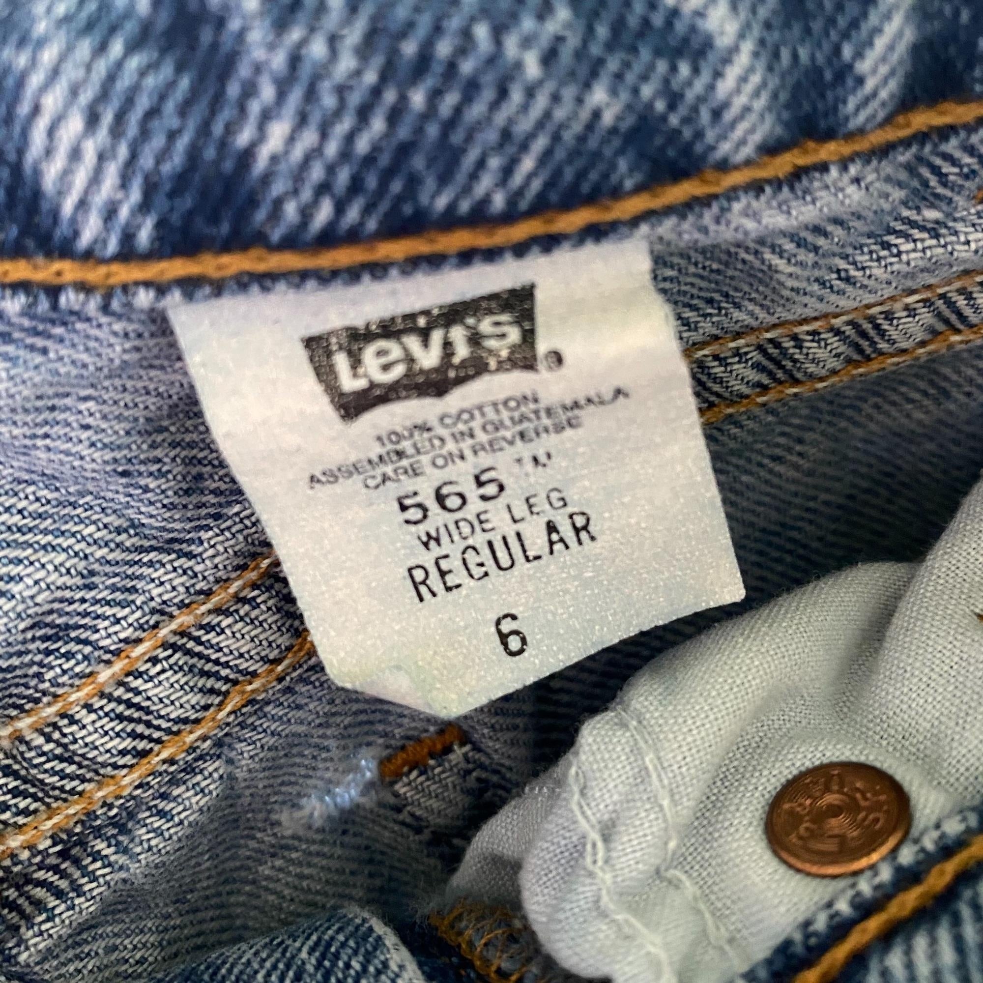 Vintage Levi's 565 Wide Leg Blue Jeans 6