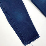 Load image into Gallery viewer, Vintage Levi's 550 Relaxed Fit Slim Jeans Size 4
