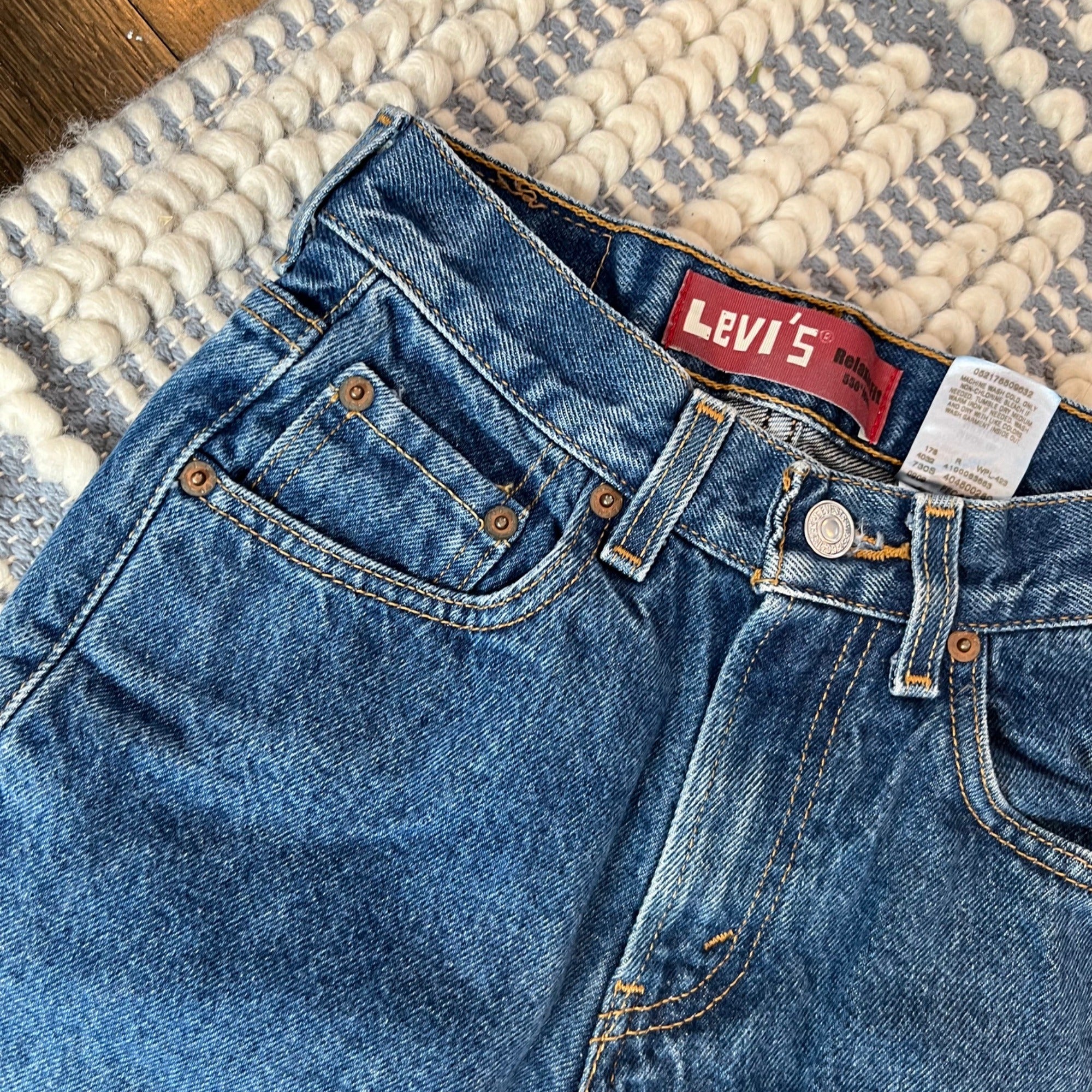 Vintage Levi's 550 Relaxed Fit Jeans 12