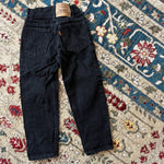 Load image into Gallery viewer, Vintage Levi&#39;s 550 Relaxed Fit Regular Jeans 7
