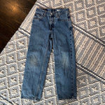 Load image into Gallery viewer, Vintage Levi&#39;s 550 Relaxed Fit Jeans 10
