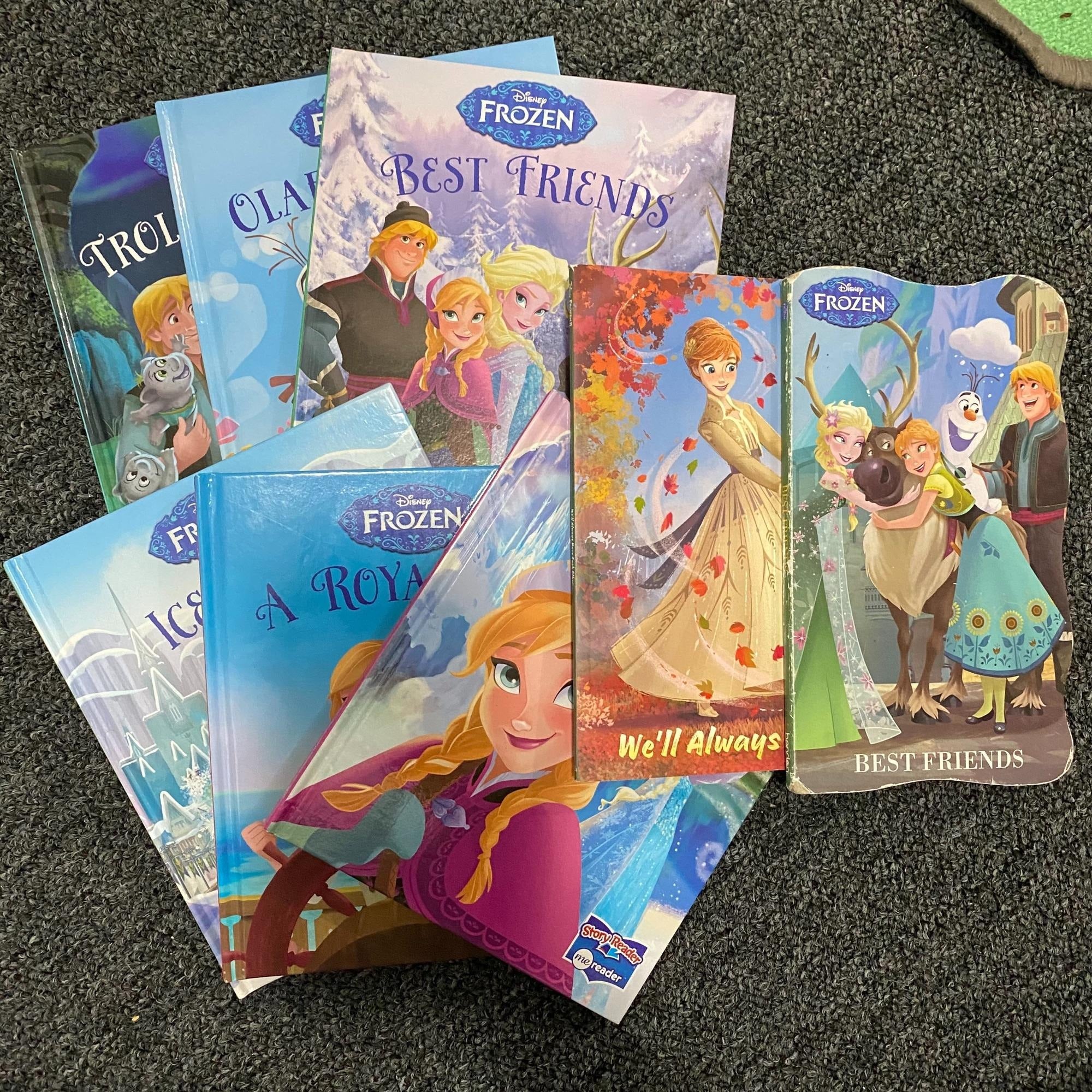 Frozen 8 Piece Book Lot